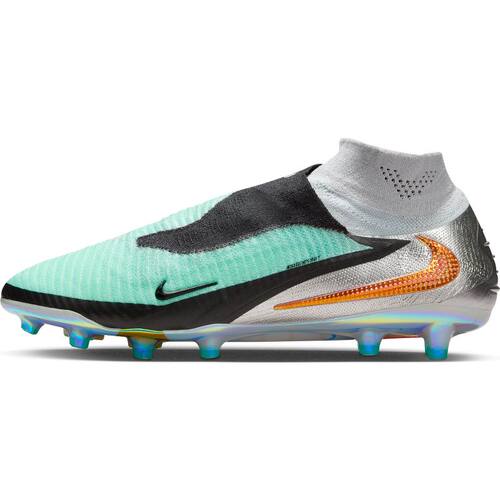 NikePhantom6黑绿色足球鞋