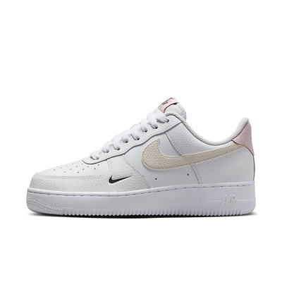 NikeAF1女款白粉休闲低帮板鞋