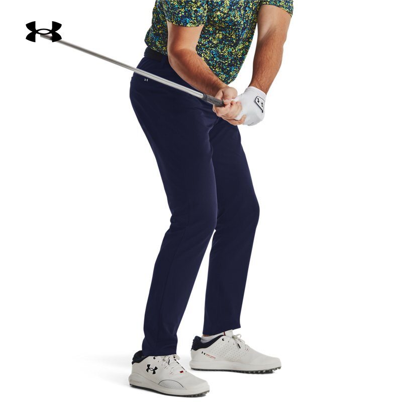 触感柔软,舒适干爽,运动灵活,轻质耐久