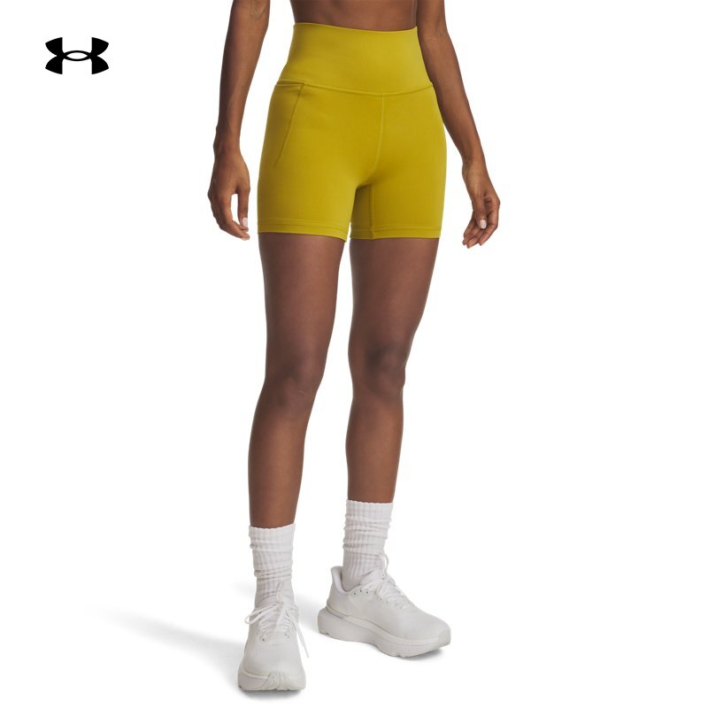 安德玛女子柔软修身短裤