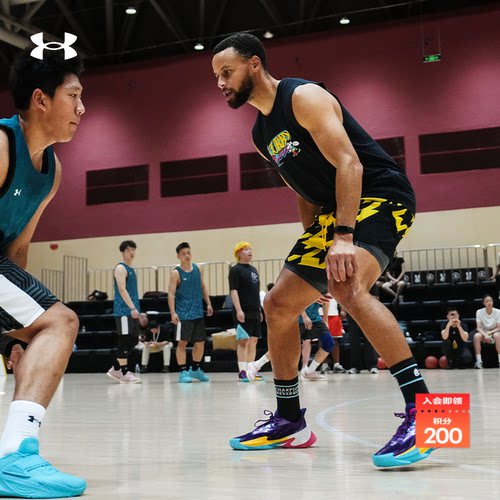 轻质舒适,稳固贴合,灵敏脚感,畅动自如