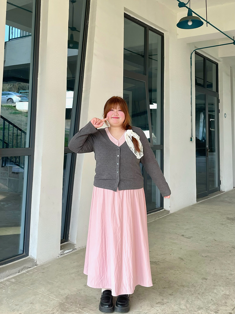 Large Size V-Neck Top Fake Two-Piece Spring Fat mm Covers the Flesh and Looks Slim 100kg Korean Top and Skirt Suit