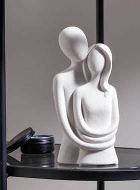 休闲拥抱夫妇抽象人物饰品，一对创意个性化饰品，斯堪的纳维亚现