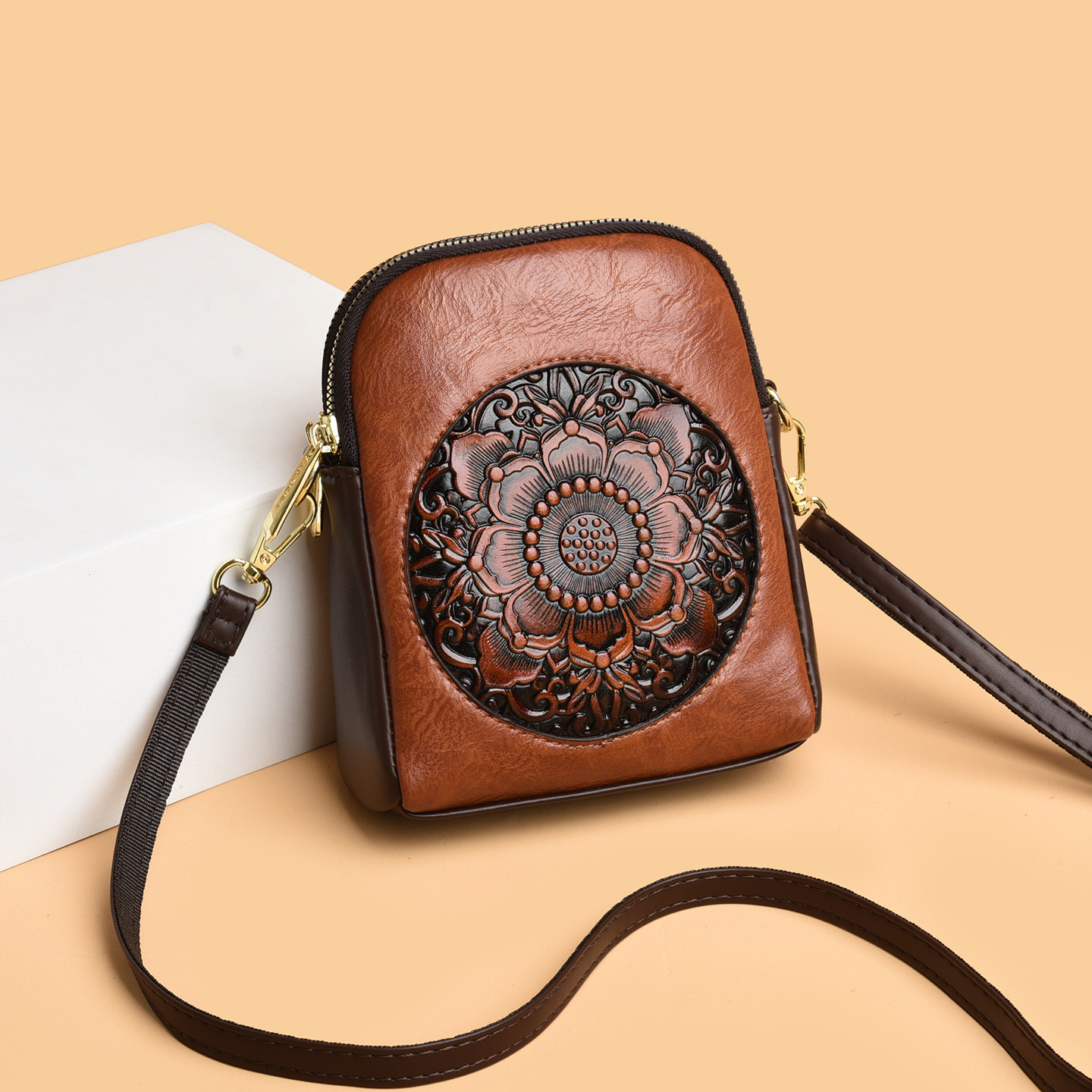 真皮小包女包2026新款民族风单肩包迷你牛皮斜挎零钱包双层手机包