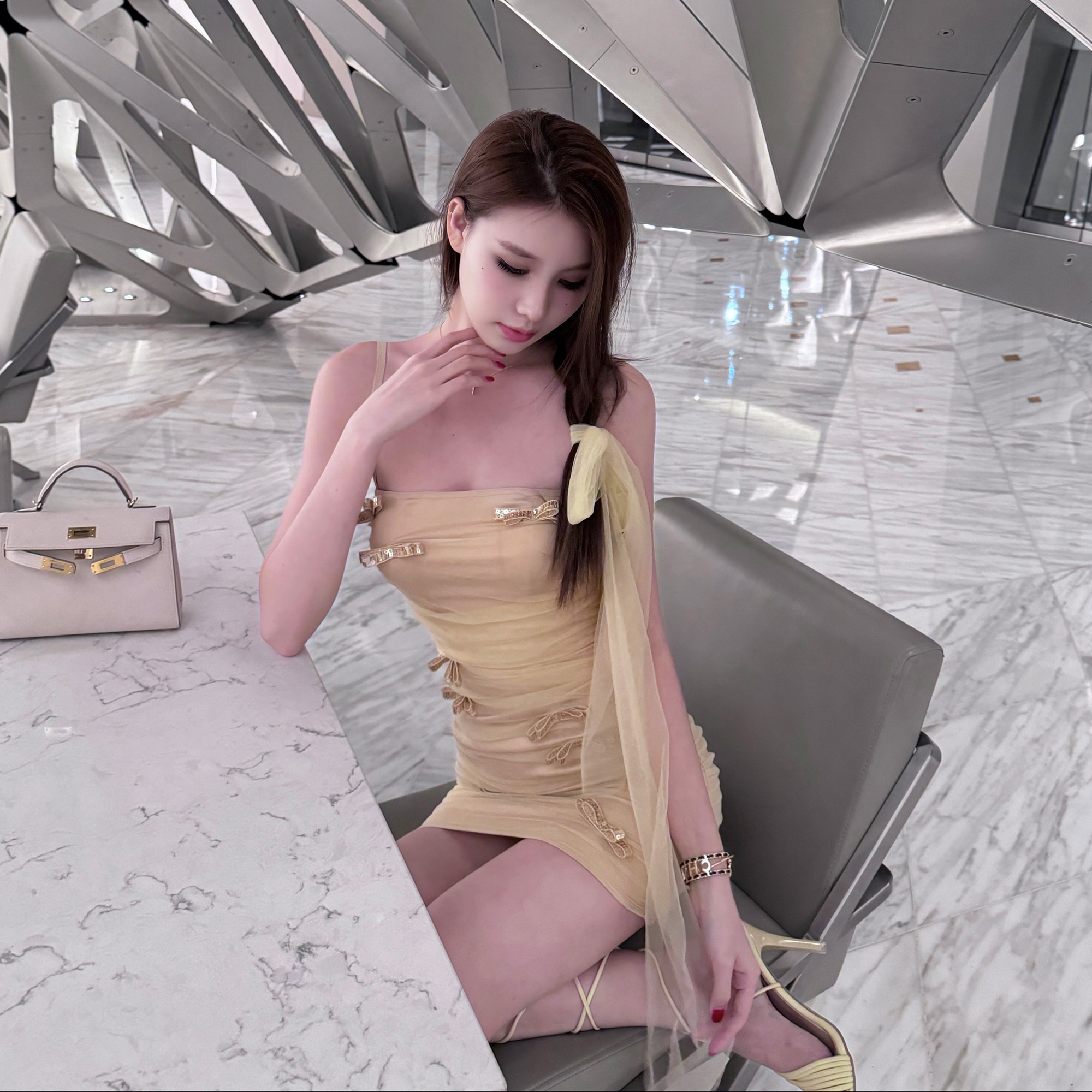 With 99jiu网纱蝴蝶结重工吊带连衣裙女高级感显瘦修身飘带包臀裙,女装/女士精品,连衣裙,淘宝优惠券,粉丝福利购,淘宝优惠卷