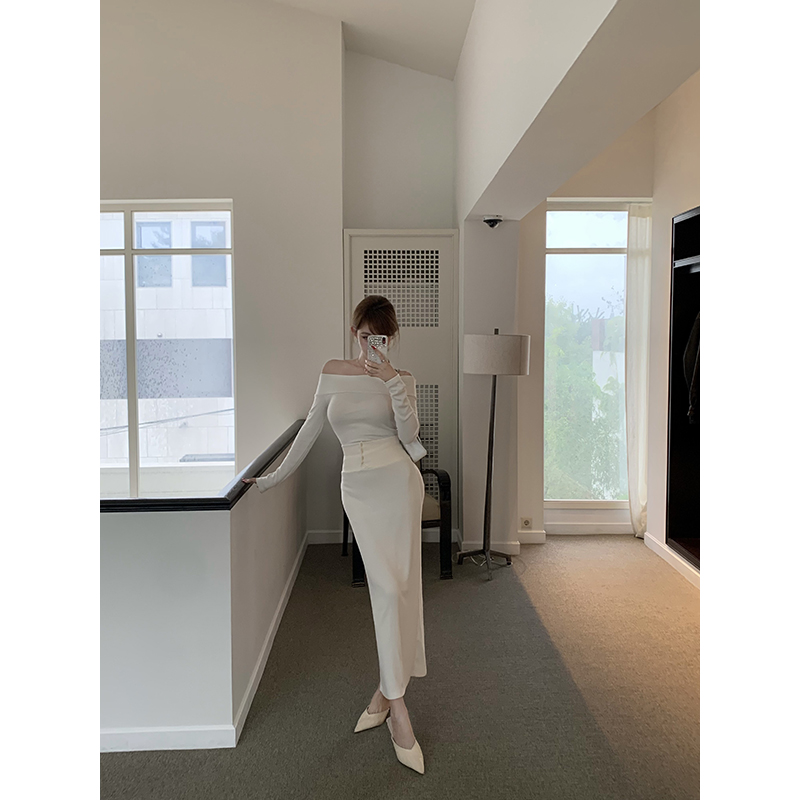 With 99jiu【柔肤谧静】气质舒适针织套装显瘦一字肩上衣百搭长裙