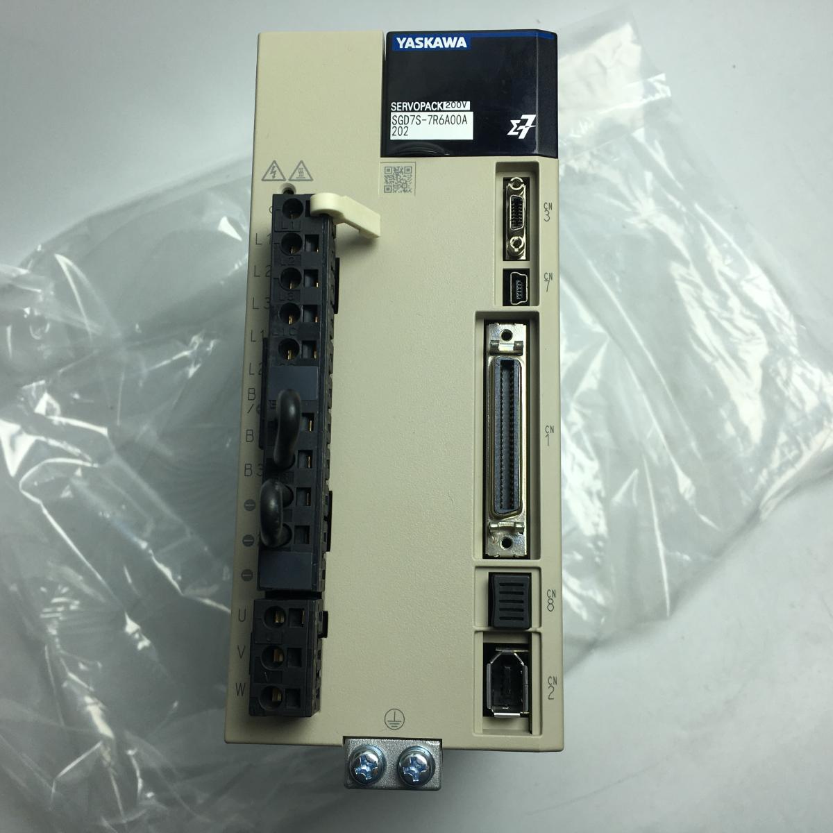 安川驱动器SGDV SGD7S-R70/R90/1R6/2R8/5R5/7R6/120A00A 01A0002