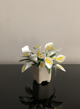 办公室多肉小盆栽可爱车载个性汽车装饰用公仔玩偶萌萌树脂纯手工