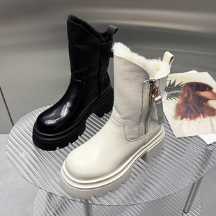 欧洲站2025冬季新款羊雪地一体英伦靴女加绒保暖短靴皮毛风马丁靴