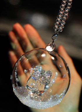 蝴蝶结圣诞礼物盒带钻奥地利水晶球汽车挂件后视镜挂饰红色白彩色