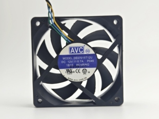 DE07015T12U 7cm 7015 0.7A 4针大风量机箱散热风扇 12V AVC