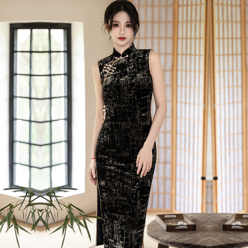 蔓楼兰官方逸红颜川黛半枫荷梦至超国际大牌旗袍先生崔万志旗舰店