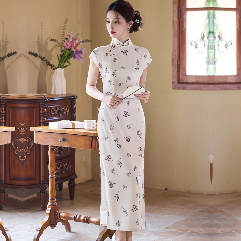 蔓楼兰官方逸红颜独特漂亮佐良佑善国际大牌旗袍先生崔万志旗舰店