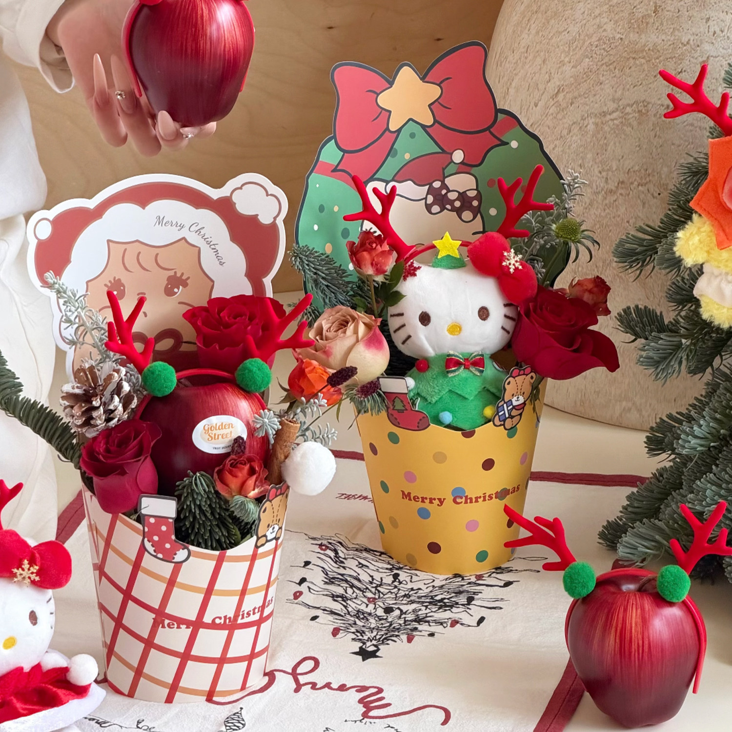 【圣诞新品】圆形礼盒苹果花束盒