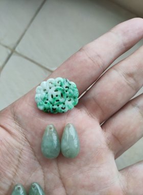 缅甸A货翡翠文玩配件佛珠配件镂空雕花小饰品小背云通孔背云坠角
