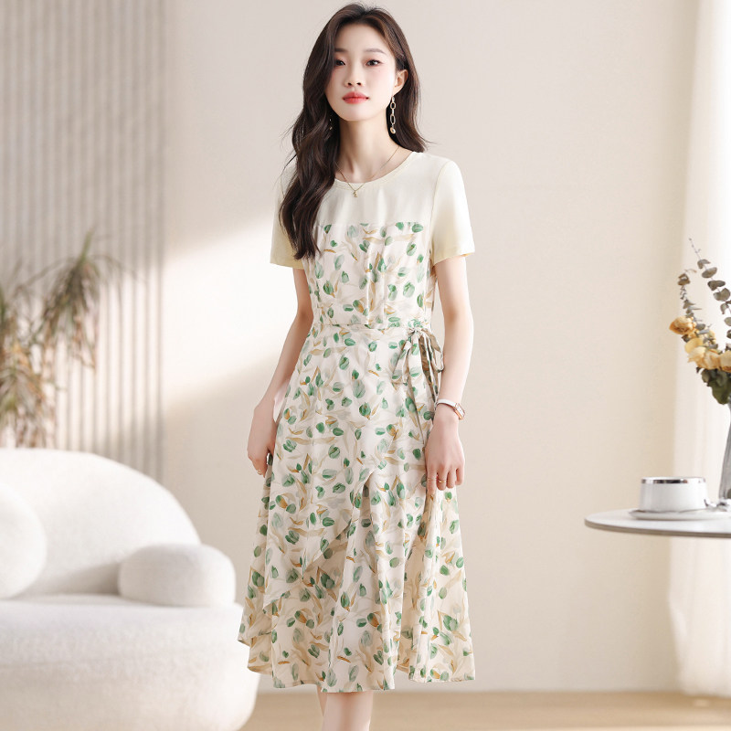 实拍假两件碎花连衣裙女2026夏季新款短袖郁金香印花荷叶边裙子