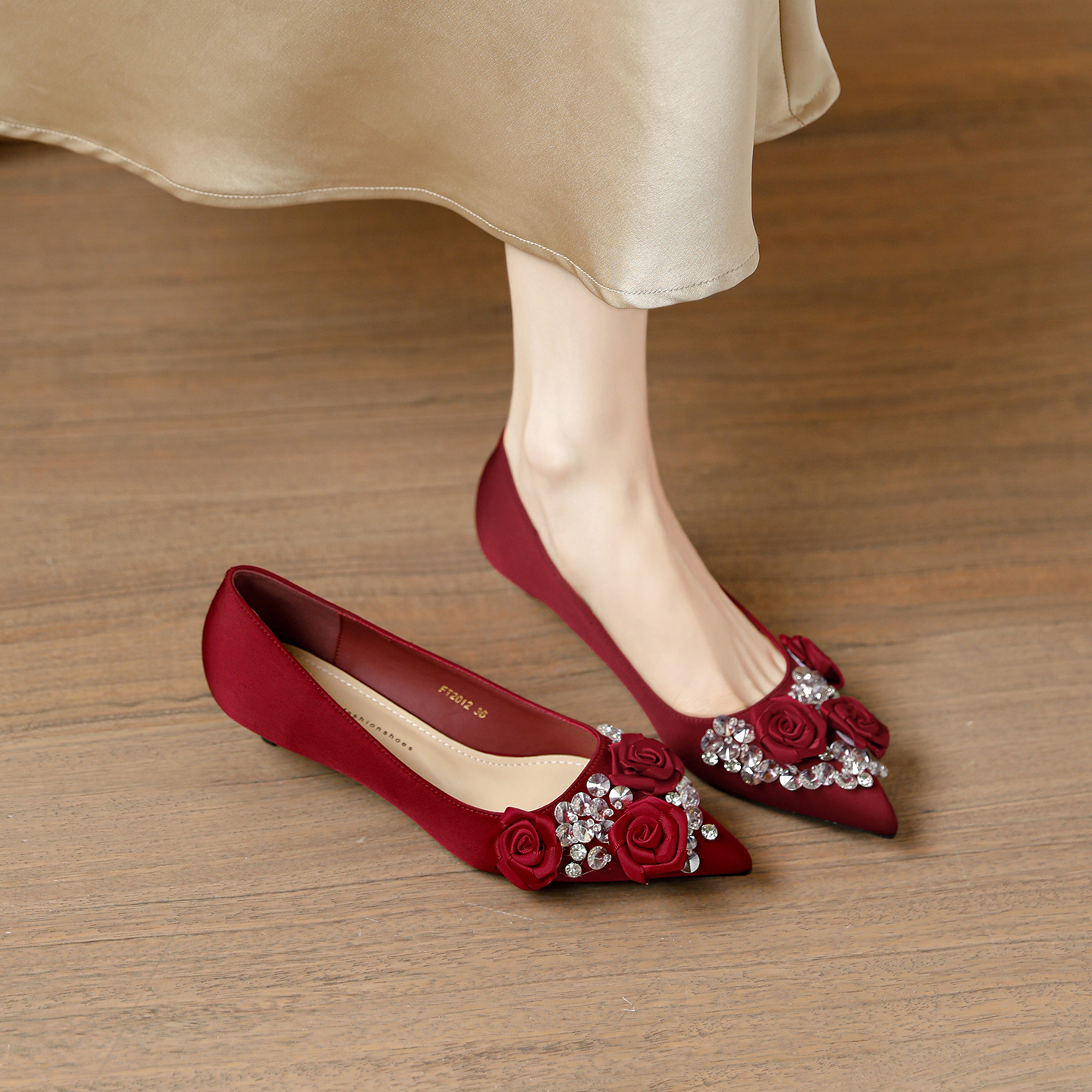 羊皮版~红色水钻婚鞋敬酒礼服