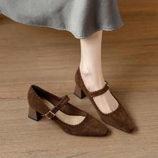 羊皮~咖色绒面高级方头粗跟一字带5cm玛丽珍高跟单鞋女春秋不累脚
