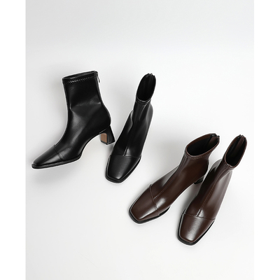 伊霏中跟配裙子靴子2024冬季加绒短筒瘦瘦靴方头T型高跟软皮短靴