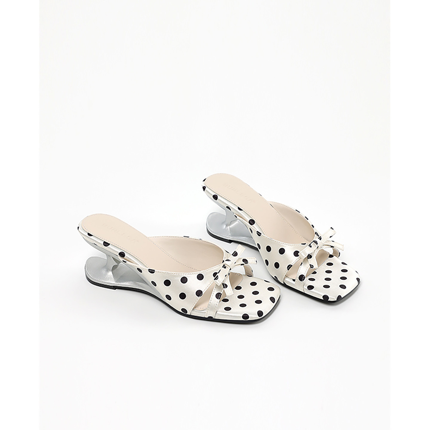 复古风蝴蝶结波点一字拖女外穿2026夏季新款异型跟高跟凉鞋女凉拖