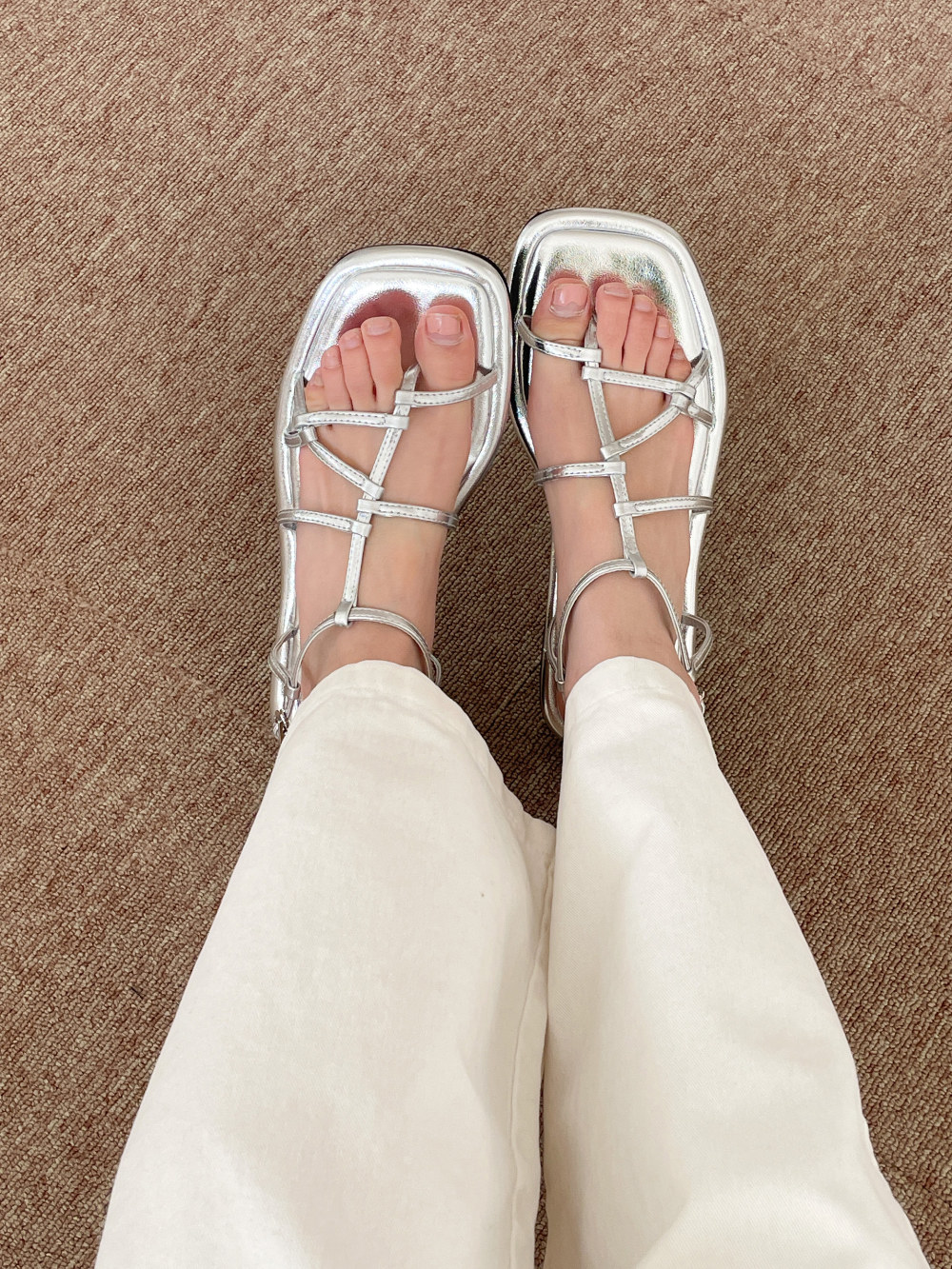 韩国东大门女鞋2025夏季新款银色罗马鞋气质显瘦低跟细带凉鞋女,女鞋,时装凉鞋,淘宝优惠券,粉丝福利购,淘宝优惠卷