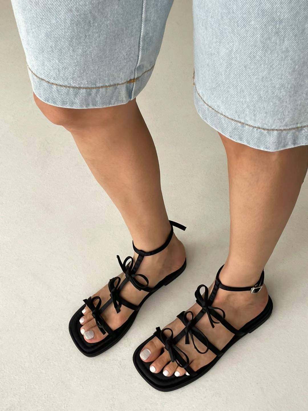 韩国东大门女鞋夏季新款细带蝴蝶结低跟银色露趾凉鞋女,女鞋,时装凉鞋,淘宝优惠券,粉丝福利购,淘宝优惠卷