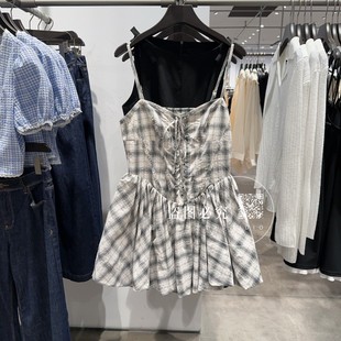 UR UX女装2025夏季新款时尚气质休闲撞色花苞吊带格子连衣裙