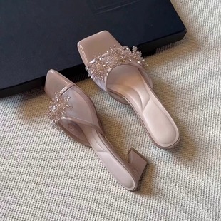 法式温柔网纱串珠花朵一字凉拖鞋女2026新款外穿方头粗跟高跟凉鞋