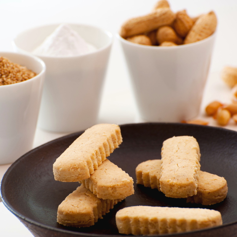 在途 日本琉球铭菓 御菓子御殿 盐胡麻花生金楚糕曲奇饼干 咸甜口