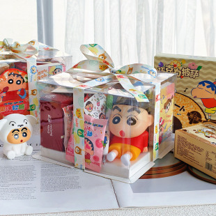 蜡笔小新零食大礼包生日礼物圣诞送女友男友儿童团购送礼休闲食品