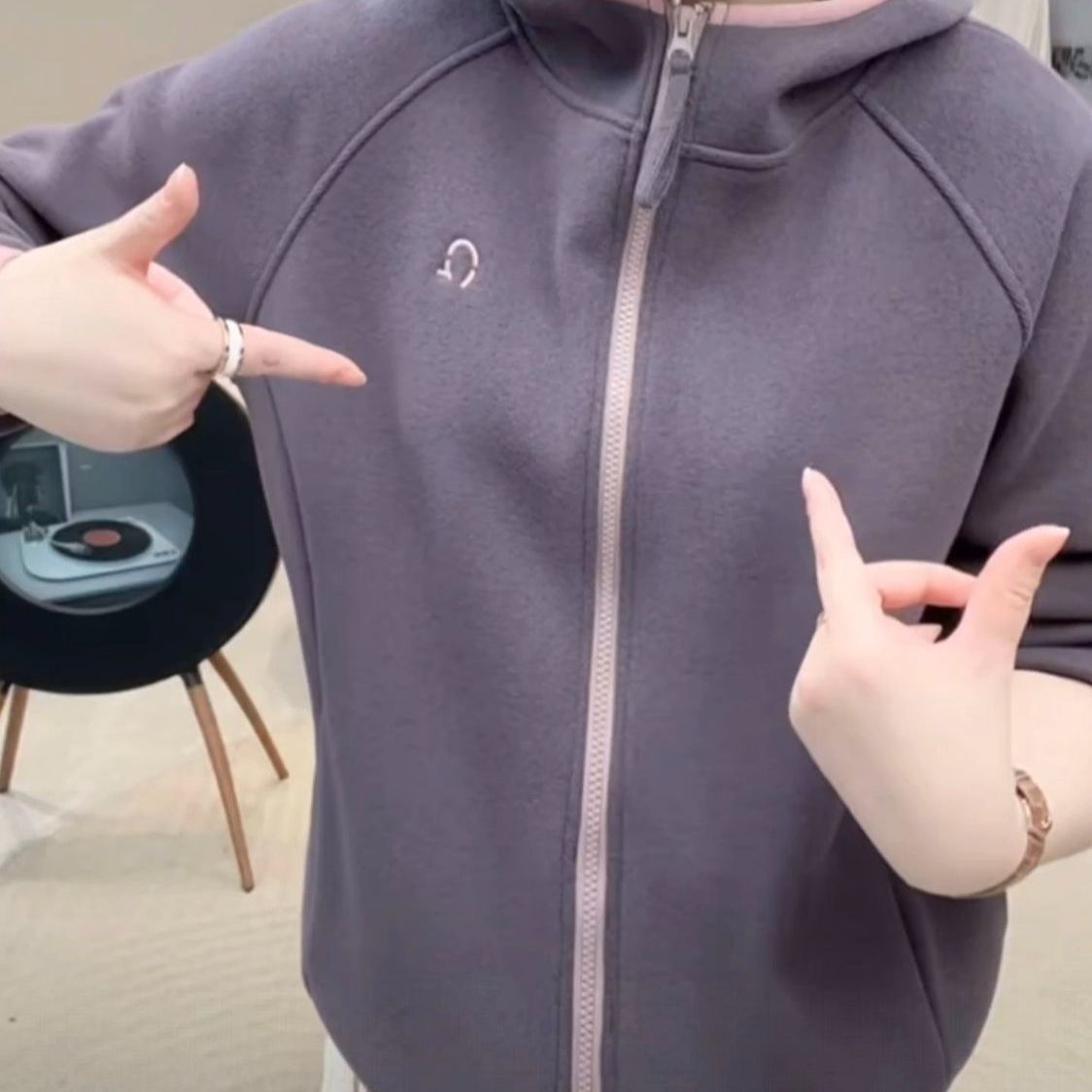 秋冬季新款百搭显瘦保暖防风加绒加厚棉衣连帽气质百搭厚外套女潮