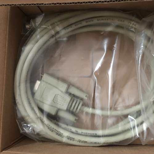 GT01-C30R2-6P 触摸屏与Q系列plc连接线 通讯线