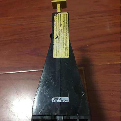 1834 486 001 博士底座1834486001