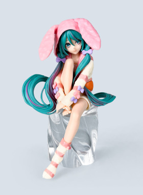 初音未来坐姿手办兔耳帽睡衣美少女动漫模型蛋糕车载摆件礼品