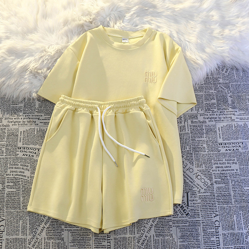 여성용 여름 순면 자수 반팔 반바지 2피스 세트 편안하고 루즈한 여름 캐주얼 스포츠 정장 슬리밍 및 미백