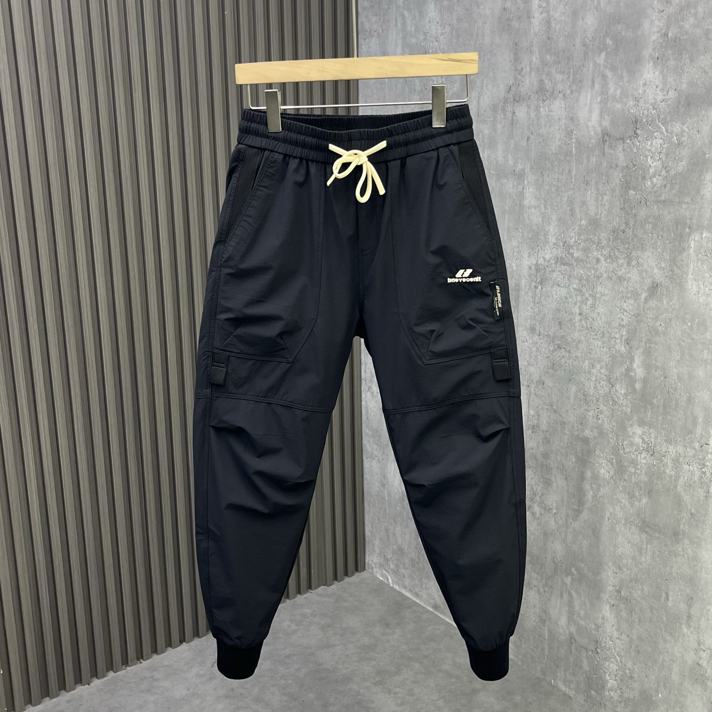 休闲裤潮牌春秋季新款男士高品质工装裤时尚百搭小脚裤束脚哈伦裤