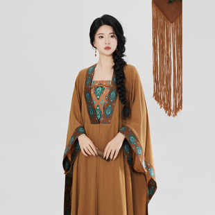 织造司[丹陶]云南出游明媚穿搭女装复古民族风披肩吊带连衣裙女春