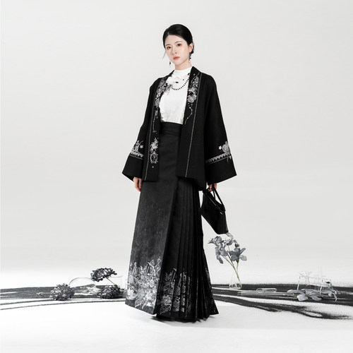 织造司[调香室]新中式对襟外套蕾丝拼接衬衫一片式暗纹织金马面裙