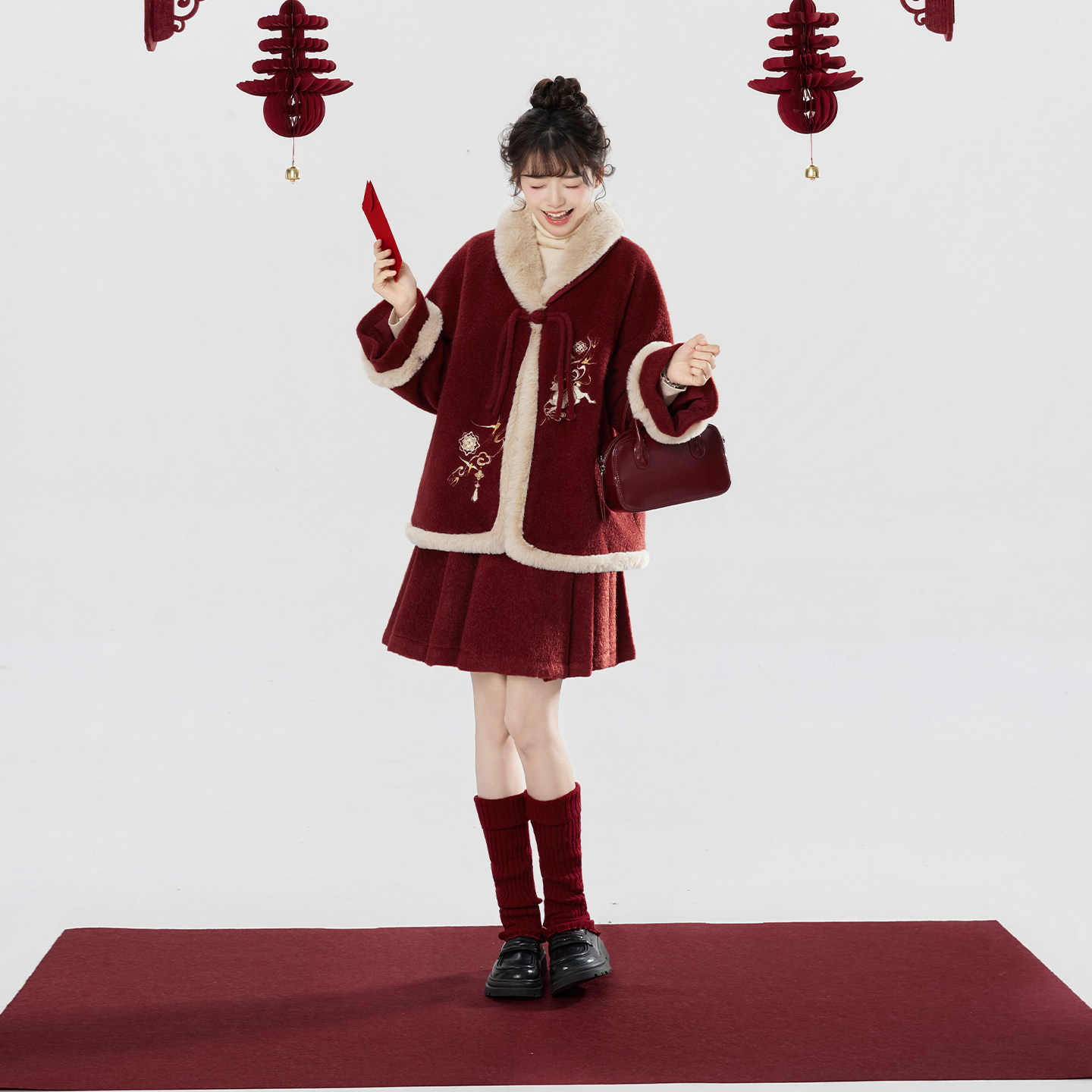 织造司×敦煌当代美术馆联名[福鹿鸣春]红色毛呢外套百褶裙短裙女,女装/女士精品,汉服套装,淘宝优惠券,粉丝福利购,淘宝优惠卷