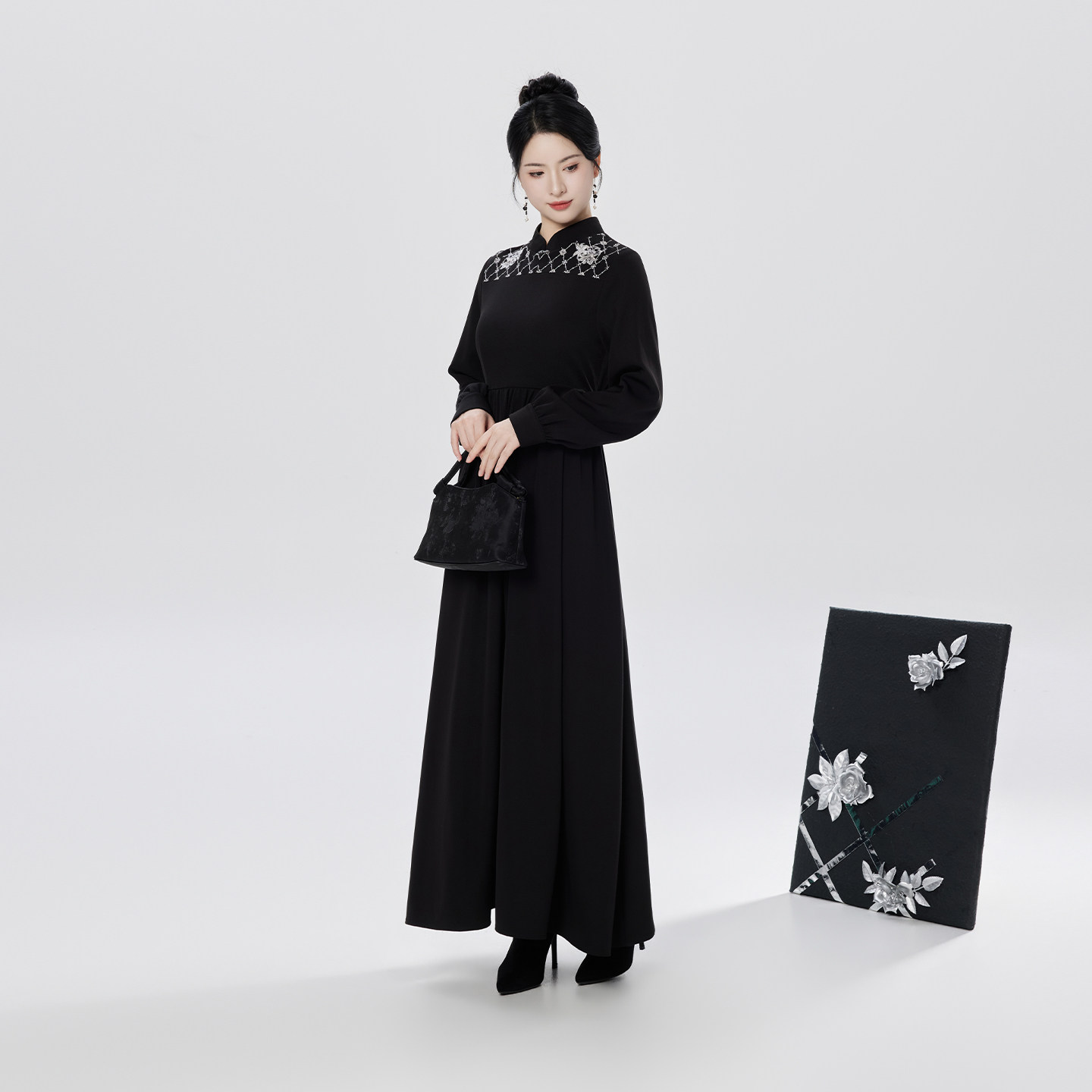 织造司[月下曲]新中式立领黑色国风连衣裙冬装高级感气质感长裙女