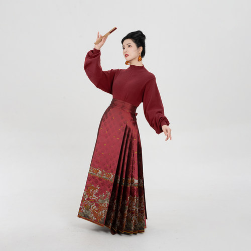 织造司[墨潭]新中式国风红色打底毛衣女款2025新款冬季马面裙上衣