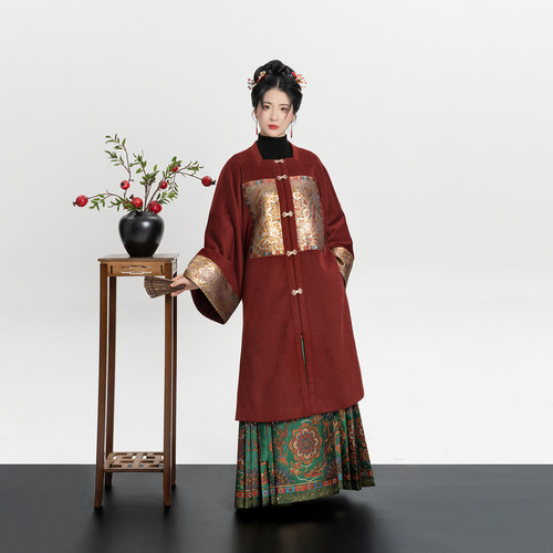 织造司[观鱼知乐]国风大典走秀款汉服明制方领大衣原创妆花马面裙