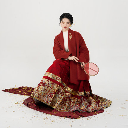 织造司[金丝月季]新年战袍红色双面绵羊毛呢子大衣织金马面裙套装
