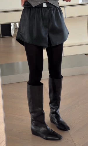 诗歌兰女装2026早春款 58531时髦潮流个性字母松紧腰显瘦皮短裤女