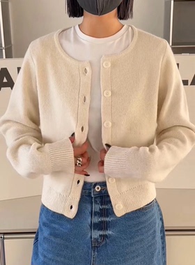 诗歌兰女装2026春款 25078法式慵懒简约知性开衫圆领纽扣毛衣女