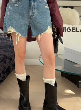 秒发诗歌兰2025早秋新款 58330-2复古个性做旧磨破直筒牛仔短裤女