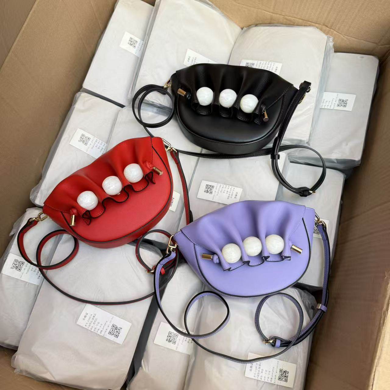 大厂代工！限量几十个！正价1000+！小众高级感牛皮贝壳包斜挎包,箱包皮具/热销女包/男包,通用款女包,淘宝优惠券,粉丝福利购,淘宝优惠卷