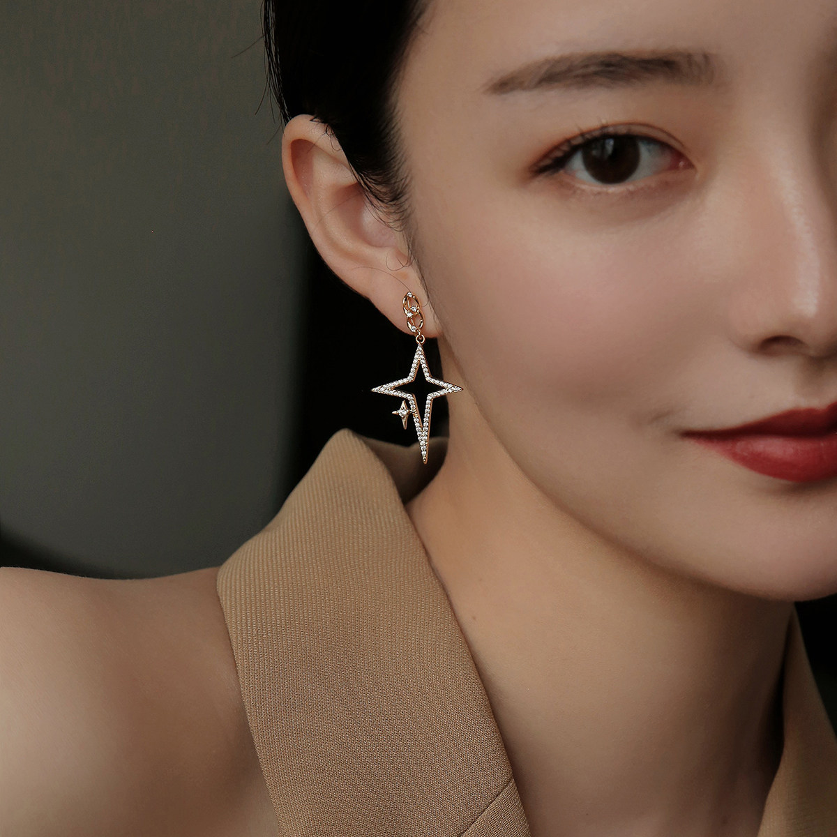 MISS HELEN月溅星河星星独特耳环女气质个性高级感耳夹无耳洞耳饰,饰品/流行首饰/时尚饰品新,耳夹,淘宝优惠券,粉丝福利购,淘宝优惠卷