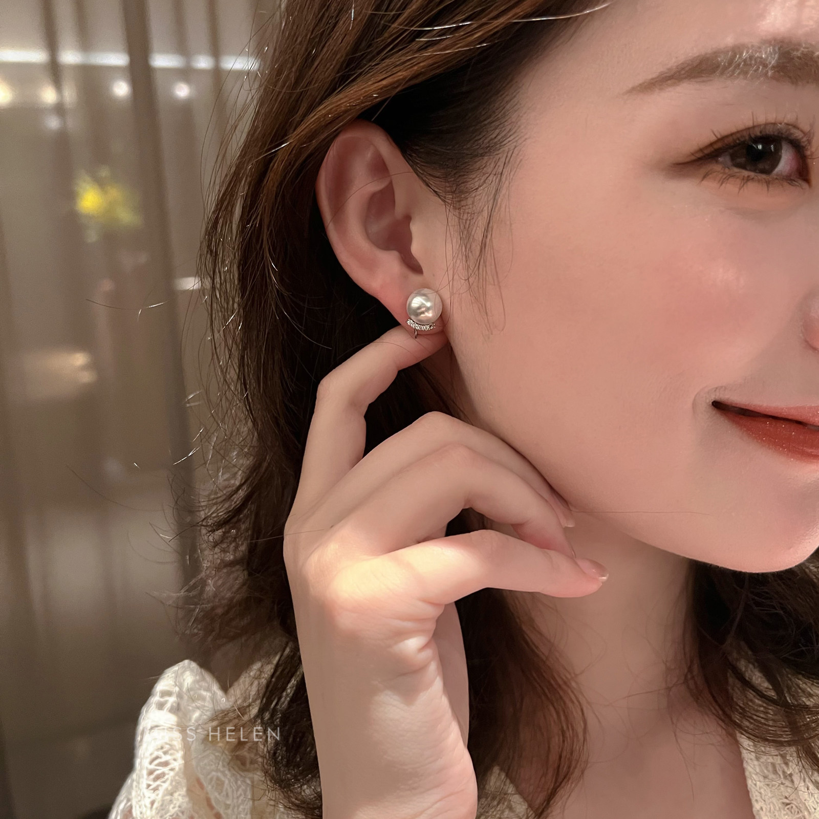 MISS HELEN睫毛耳夹女澳白仿珍珠蚊香盘无耳洞耳饰耳钉气质轻奢冬