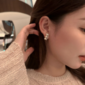 MISS HELEN三颗珍珠平衡木施家仿珍珠蚊香盘耳夹女无耳洞耳钉耳饰